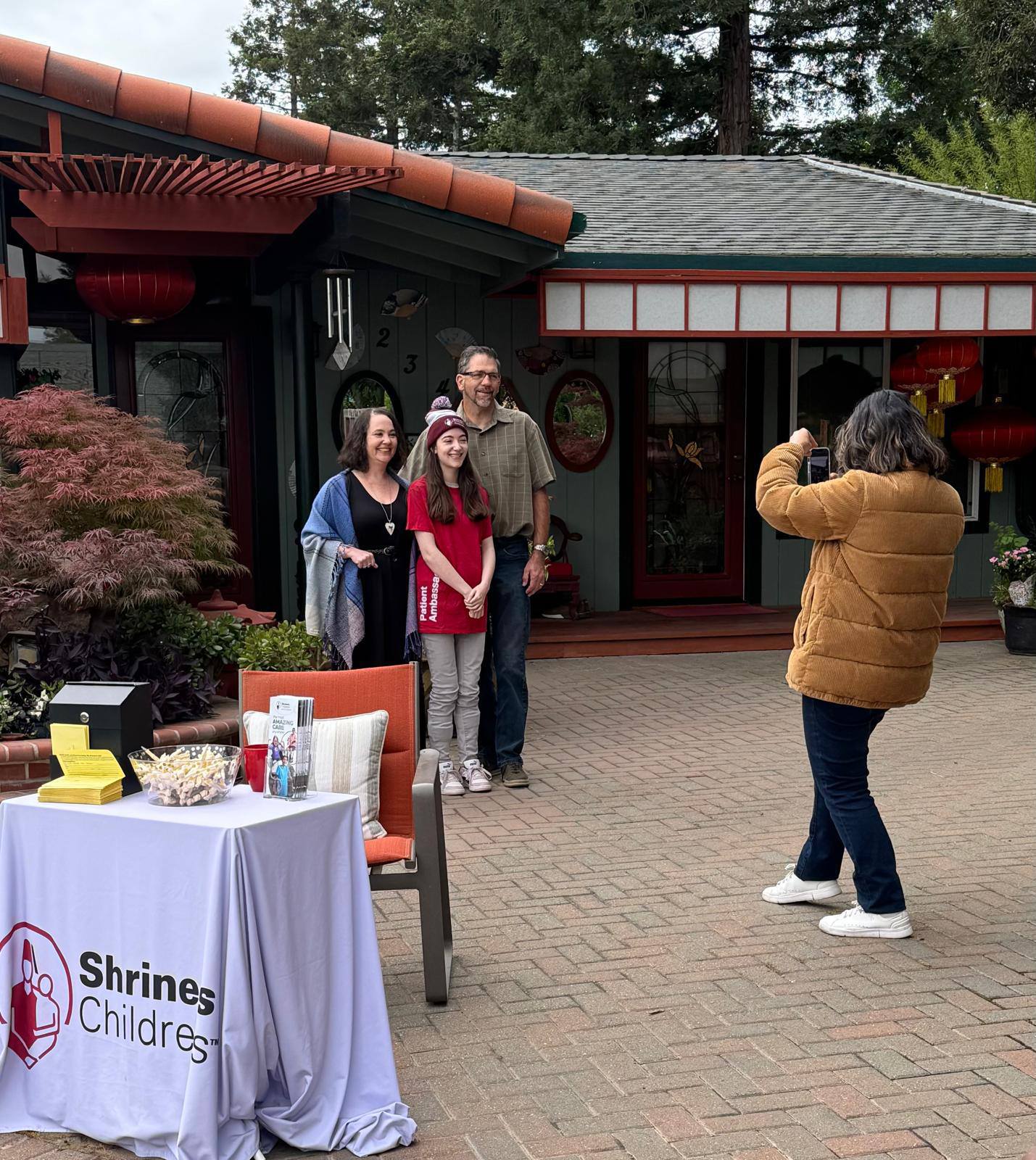 Family portrait at the garden