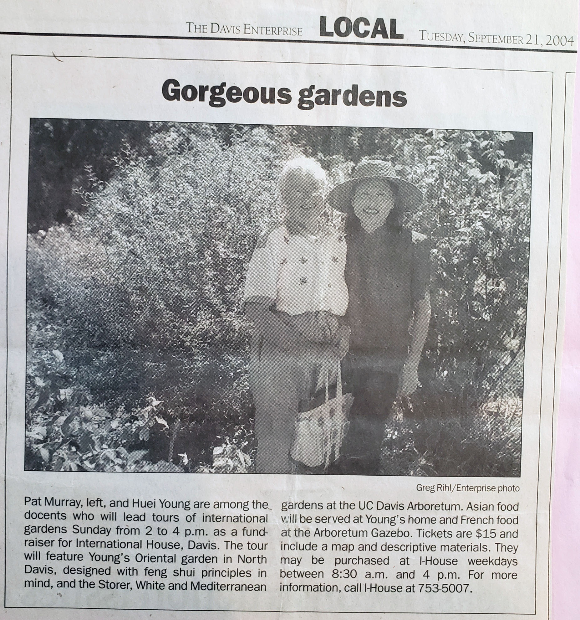 Davis Enterprise article: Gorgeous gardens (2004)
